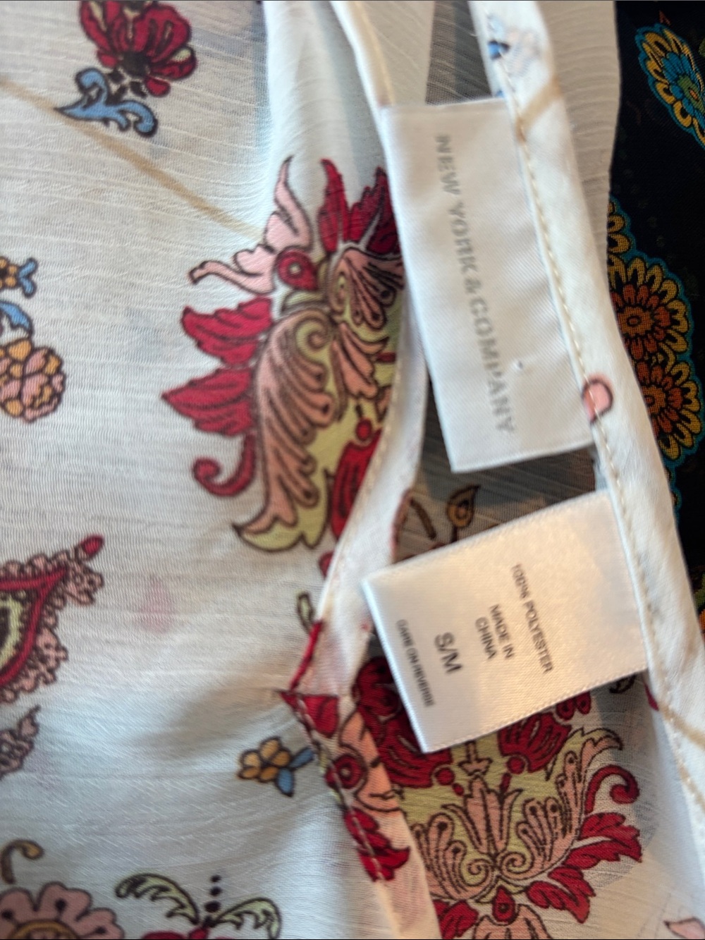 NEW YORK & Co Floral Tie-Front V-Neck Blouse - Cream with Red Floral - Picture 7 of 7